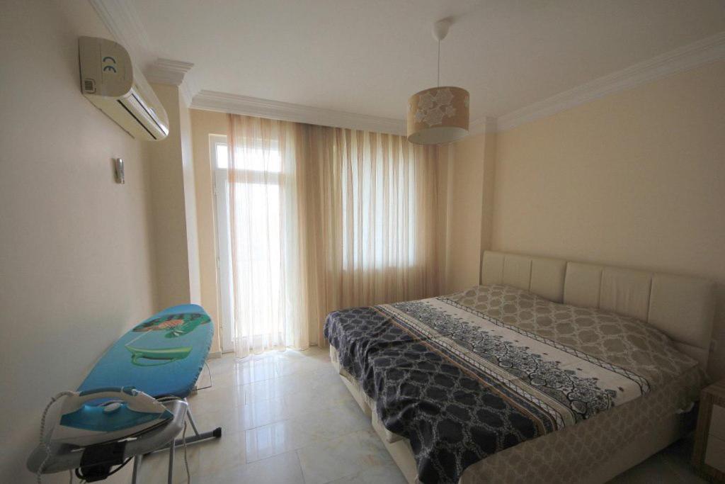 Kurt Safir Alanya